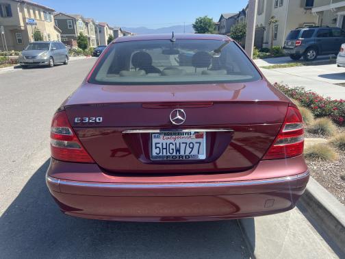 2004 Mercedes-Benz E-Class E320