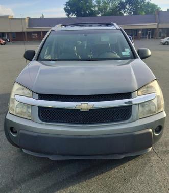 Gray 2005 Chevrolet Equinox LT