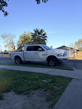 White 2018 RAM 1500 Laramie