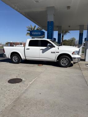 White 2018 RAM 1500 Laramie