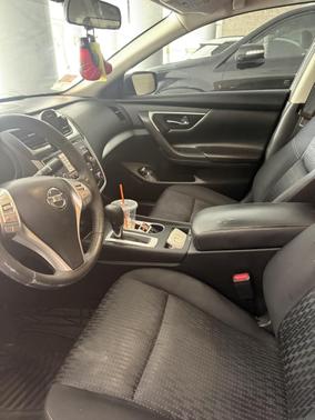 Blue 2017 Nissan Altima 2.5 SV