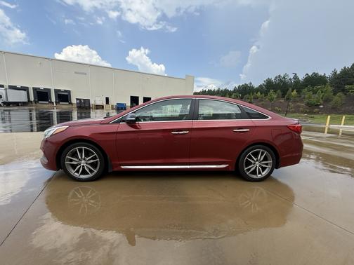 2016 Hyundai SONATA Sport 2.0T