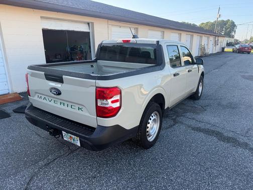 Beige 2025 Ford Maverick XL
