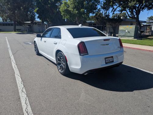 2017 Chrysler 300 S