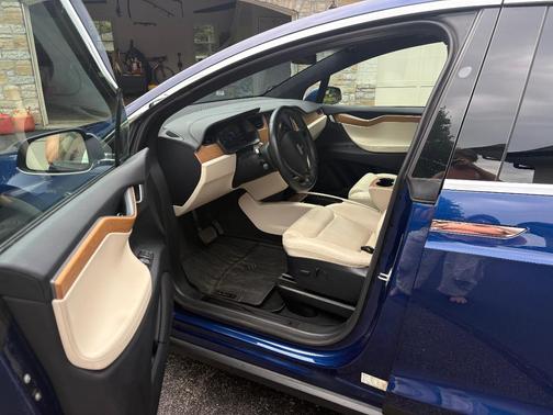 Blue 2020 Tesla Model X Long Range