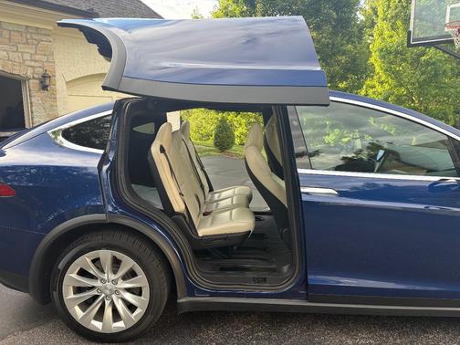 Blue 2020 Tesla Model X Long Range
