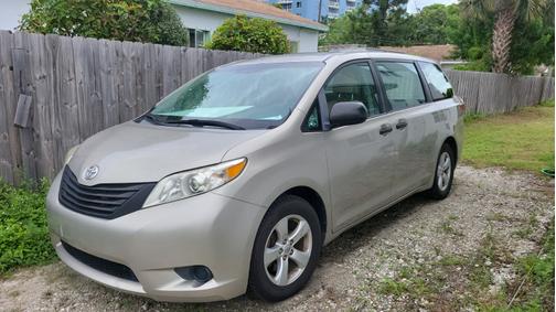 2017 Toyota Sienna L