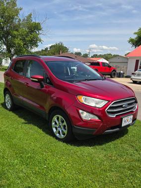 Red 2018 Ford EcoSport SE