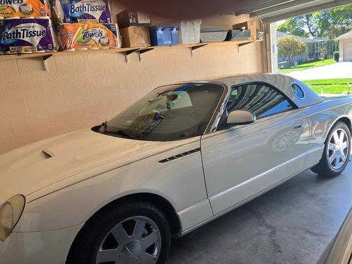 2002 Ford Thunderbird Premium