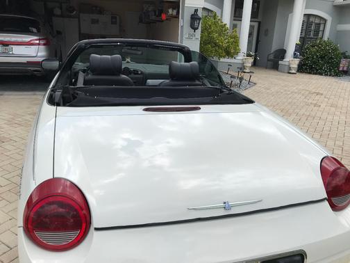 2002 Ford Thunderbird Premium