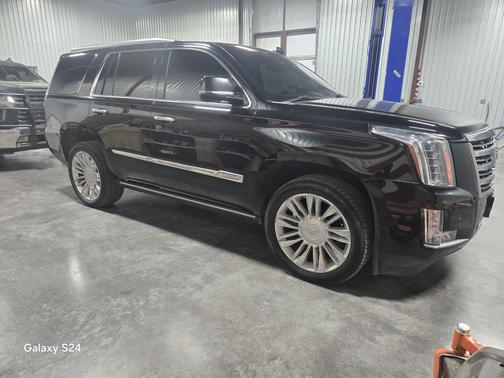 2015 Cadillac Escalade Platinum