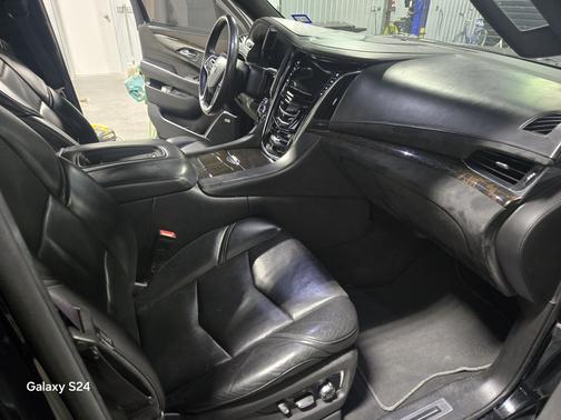 2015 Cadillac Escalade Platinum