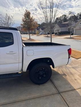2018 Toyota Tacoma SR5