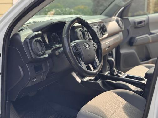 2018 Toyota Tacoma SR5