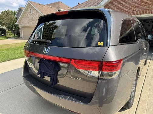 Gray 2016 Honda Odyssey Touring Elite