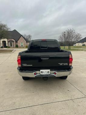 Black 2005 Toyota Tacoma PreRunner Double Cab
