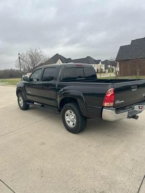 Black 2005 Toyota Tacoma PreRunner Double Cab
