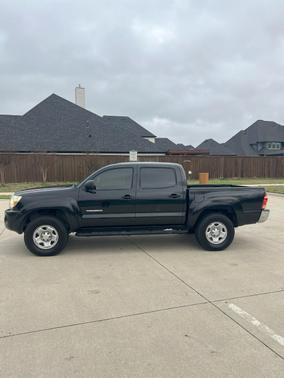 Black 2005 Toyota Tacoma PreRunner Double Cab