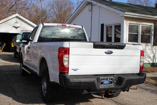 White 2022 Ford F-250 XL