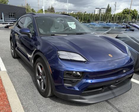 2025 Porsche Macan Macan Electric 4S