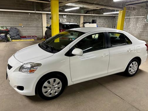 2012 Toyota Yaris Base