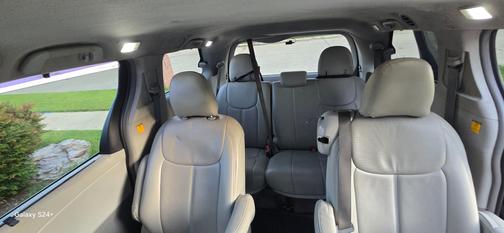 2013 Toyota Sienna LE