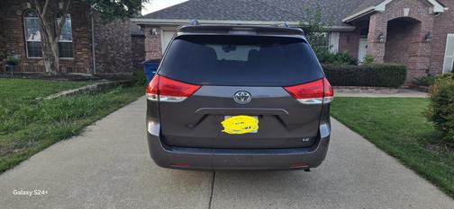 2013 Toyota Sienna LE