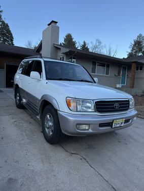 2002 Toyota Land Cruiser Base