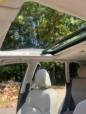 White 2015 Subaru Forester 2.5i Premium