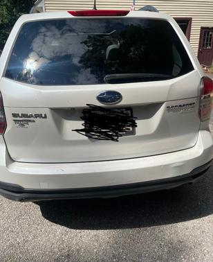White 2015 Subaru Forester 2.5i Premium