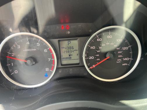 White 2015 Subaru Forester 2.5i Premium