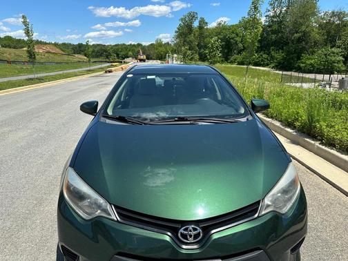Green 2014 Toyota Corolla LE ECO