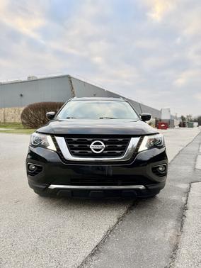 2017 Nissan Pathfinder SV