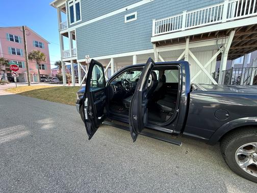 2017 RAM 1500 Laramie