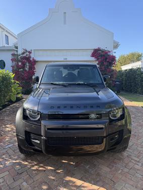 2024 Land Rover Defender 110 P400 X-Dynamic SE