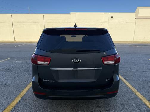 Gray 2017 Kia Sedona LX