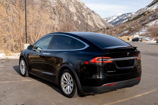 2017 Tesla Model X 100D