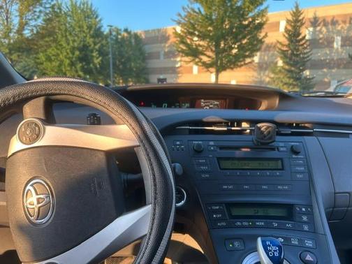 Silver 2010 Toyota Prius III