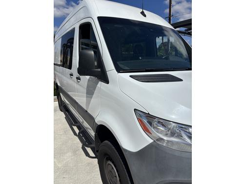 2020 Mercedes-Benz Sprinter 2500 Standard Roof