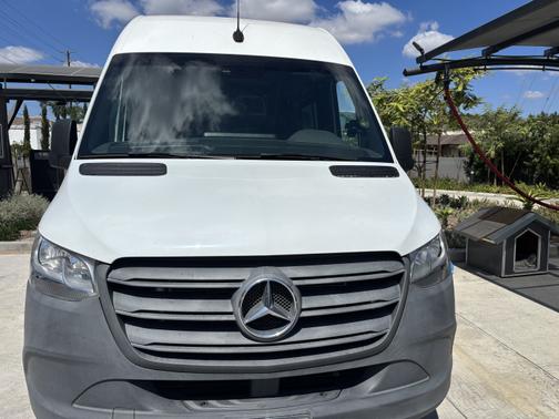 2020 Mercedes-Benz Sprinter 2500 Standard Roof
