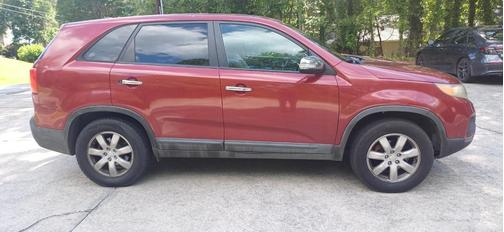 Red 2011 Kia Sorento LX