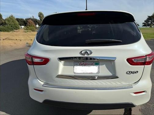 White 2015 INFINITI QX60 Base