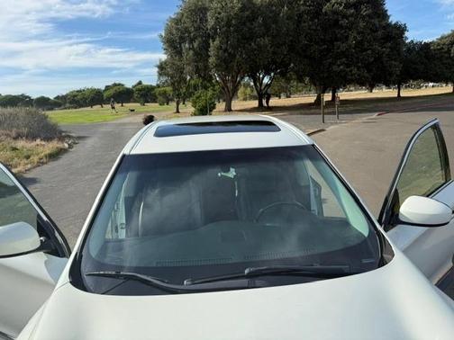 White 2015 INFINITI QX60 Base