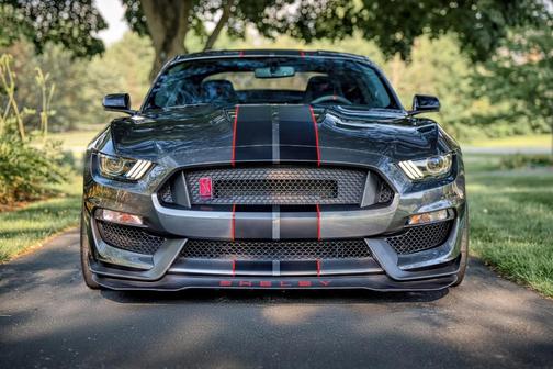 Gray 2016 Ford Shelby GT350 Base