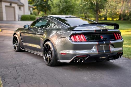 Gray 2016 Ford Shelby GT350 Base