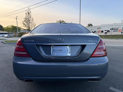 2010 Mercedes-Benz S-Class S 550