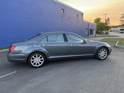 2010 Mercedes-Benz S-Class S 550