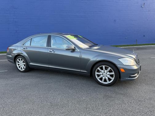 2010 Mercedes-Benz S-Class S 550