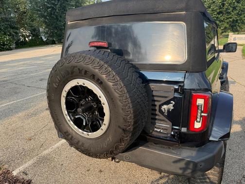 Blue 2021 Ford Bronco Outer Banks