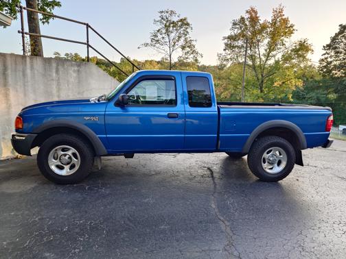 2001 Ford Ranger XLT SuperCab